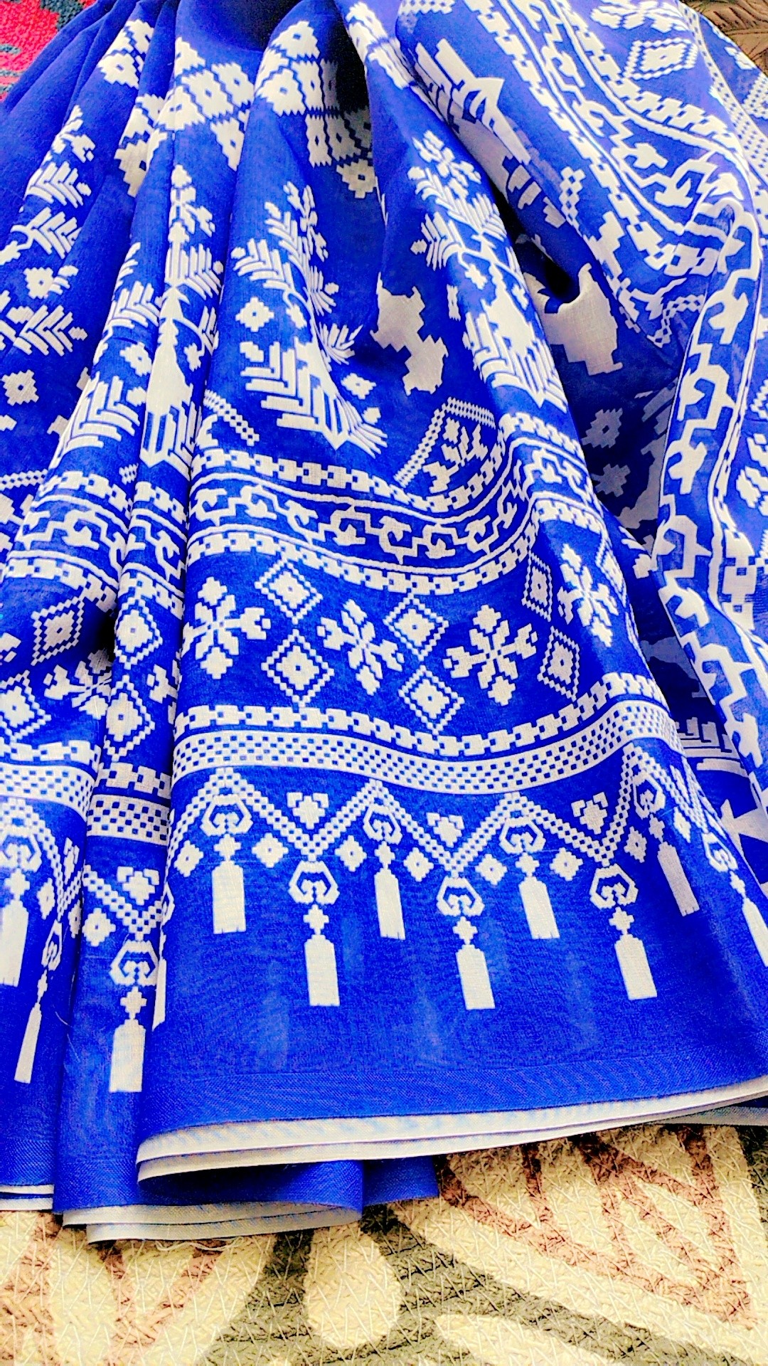 চান্দেরি সিল্ক — নীলাভ কালেকশন