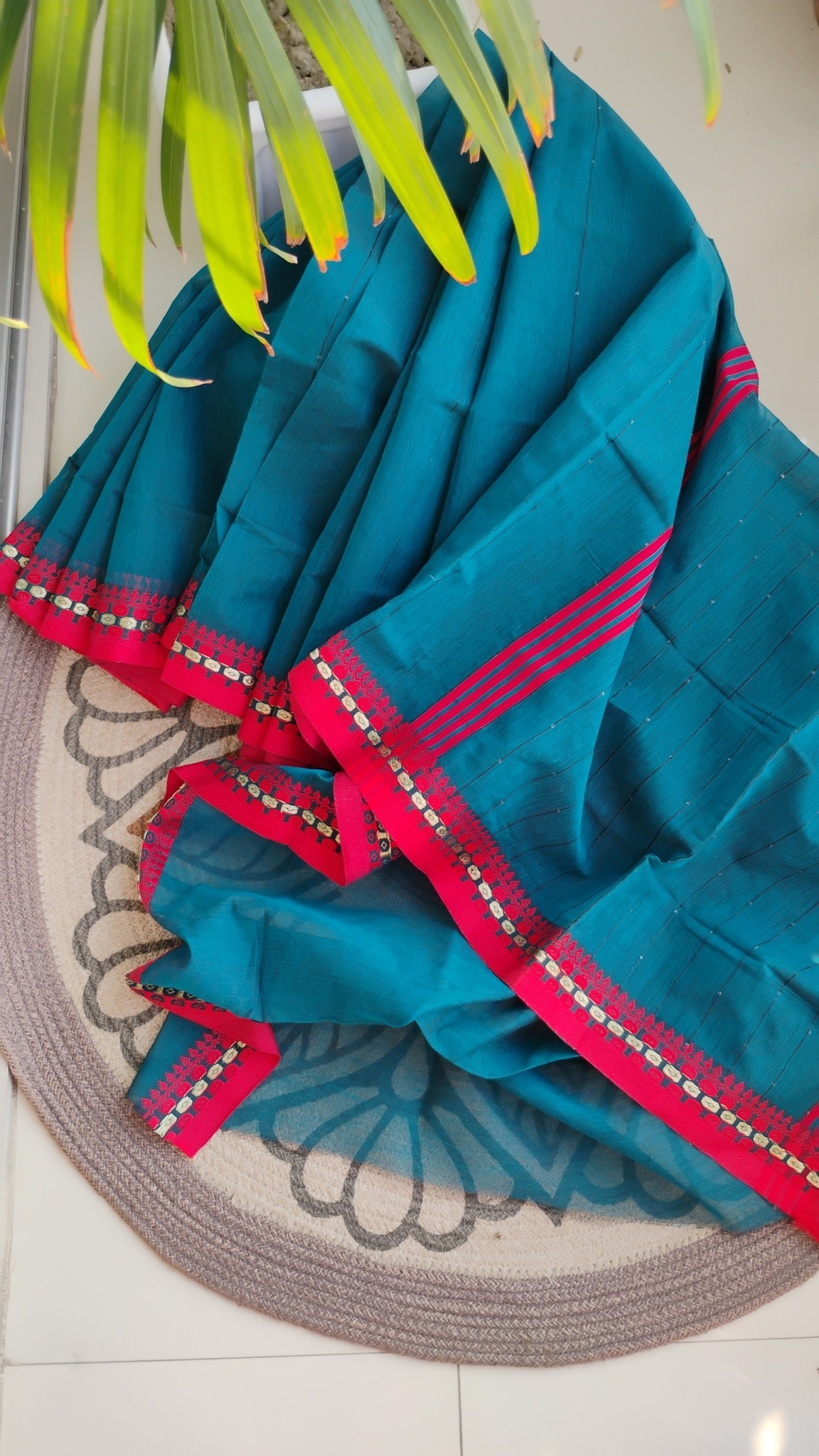 চুমকি শাড়ি — সমুদ্র সবুজ