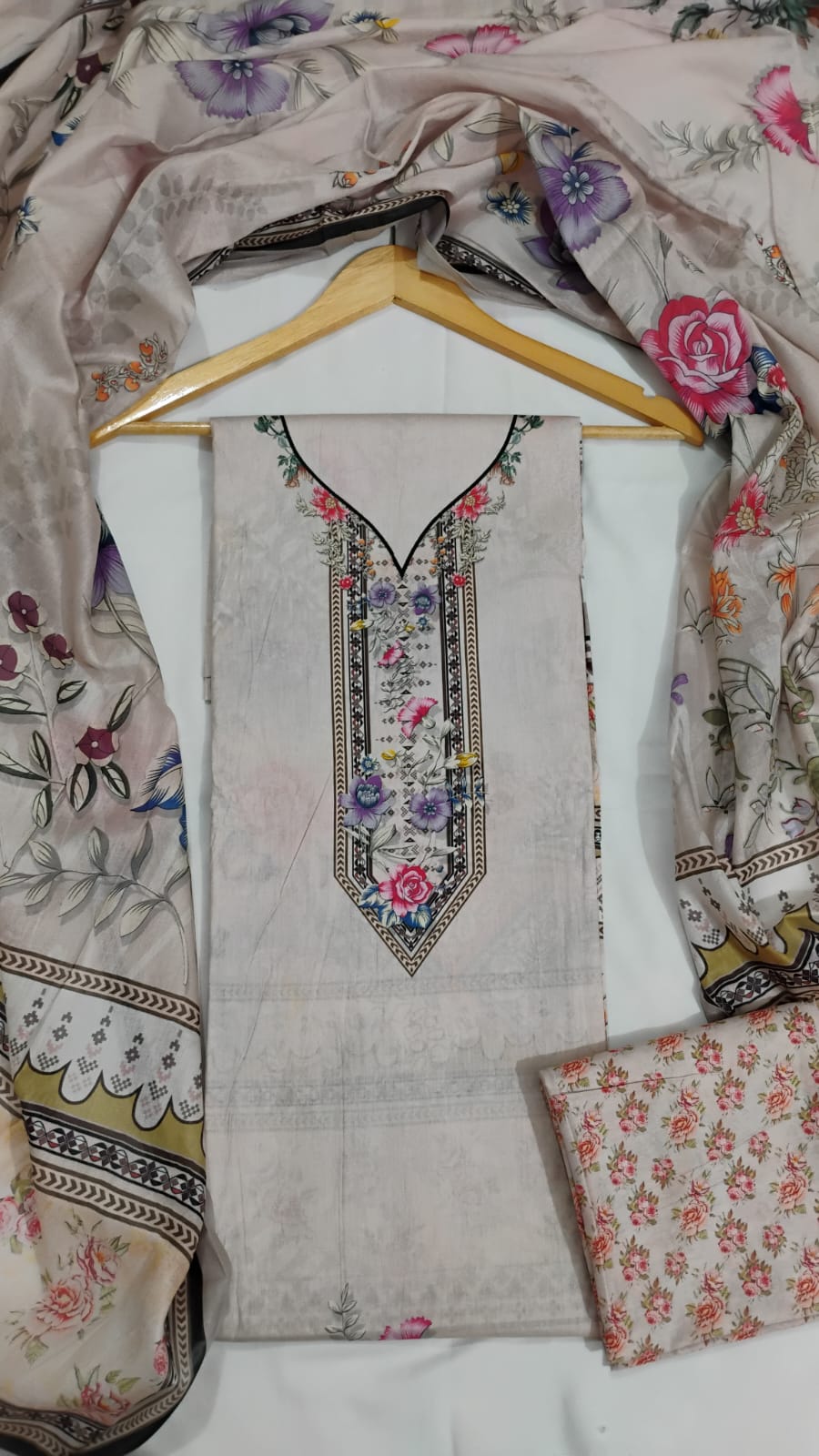 প্রিমিয়াম কোকো প্রিন্ট — দুধসাদা কালেকশন