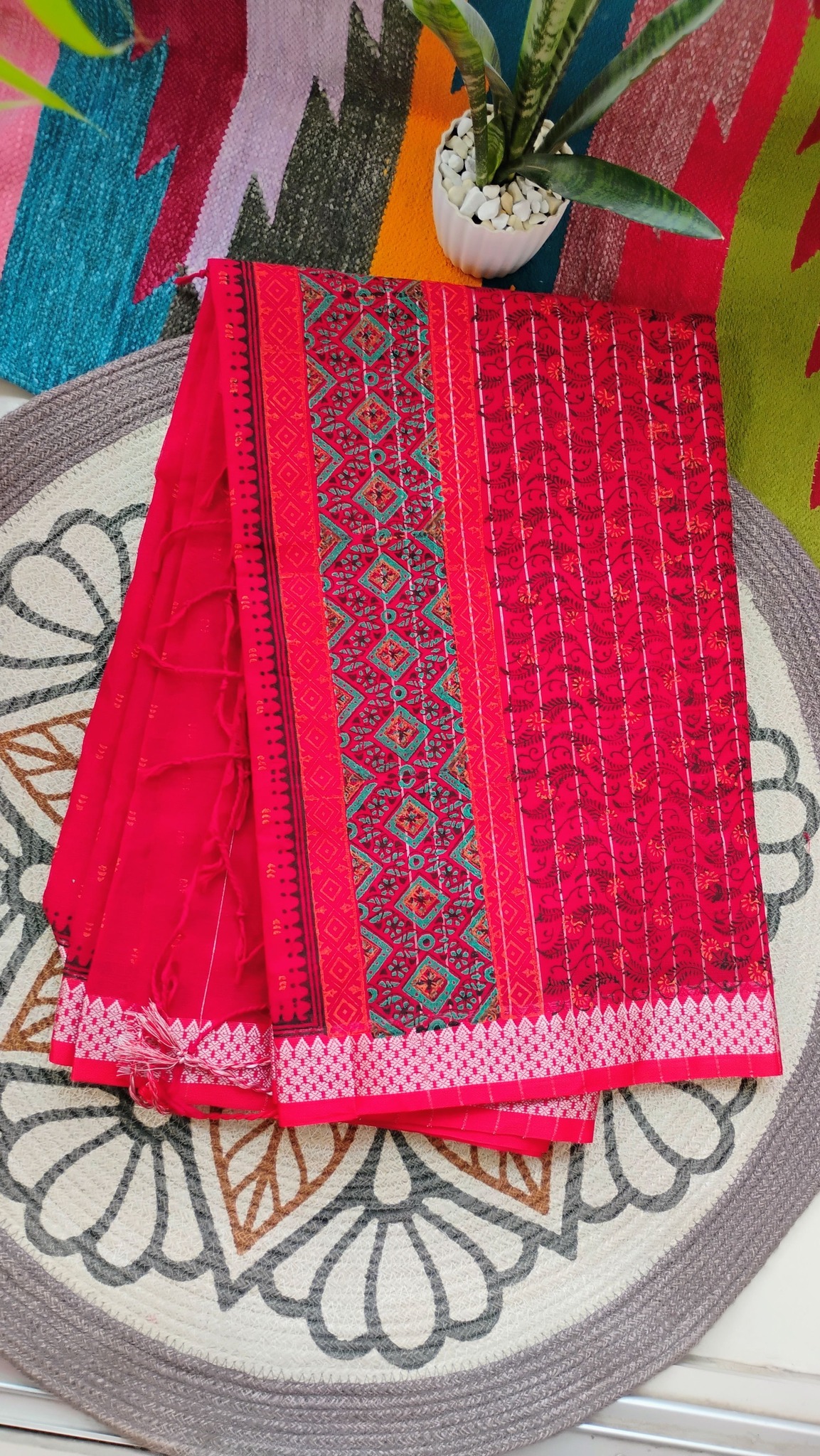 রঙিন বাহার শাড়ি — টকটকে লাল